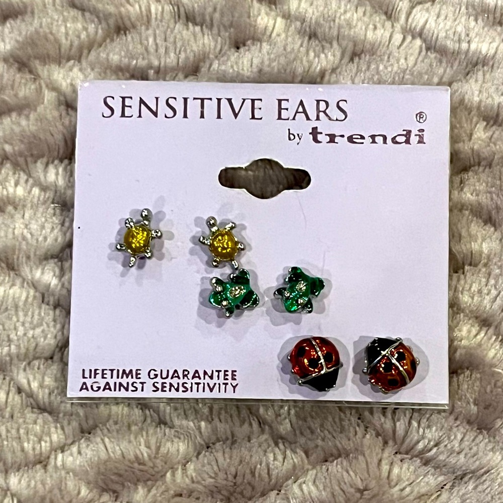 TRENDI Sensitive Ears Studs Girls (turtle, frog & lady bug) 3 sets 🐢🐸🐞✨